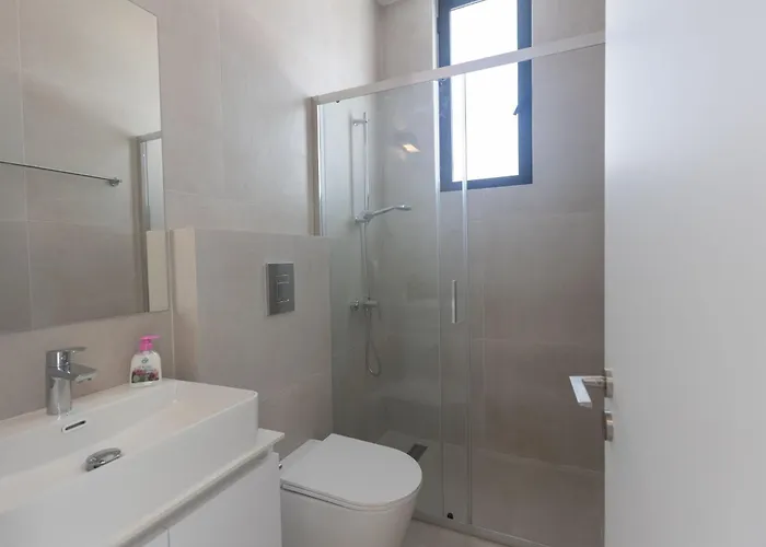 Aqua Pearl Aq16 By Interhome