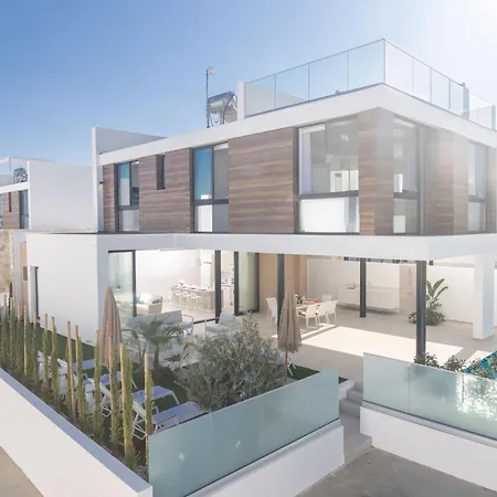 Aqua Pearl Aq16 By Interhome