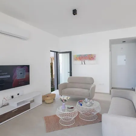 Aqua Pearl Aq16 By Interhome Nyaraló