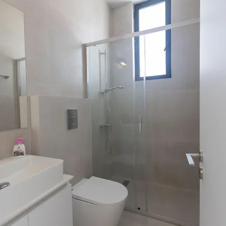 Aqua Pearl Aq16 By Interhome